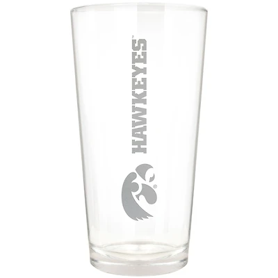Iowa Hawkeyes Etched 16oz. Vertical Rally Cry Pint Glass