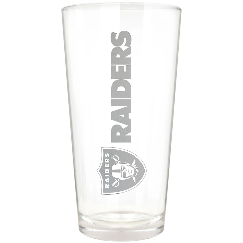 Las Vegas Raiders Etched 16oz. Vertical Rally Cry Pint Glass