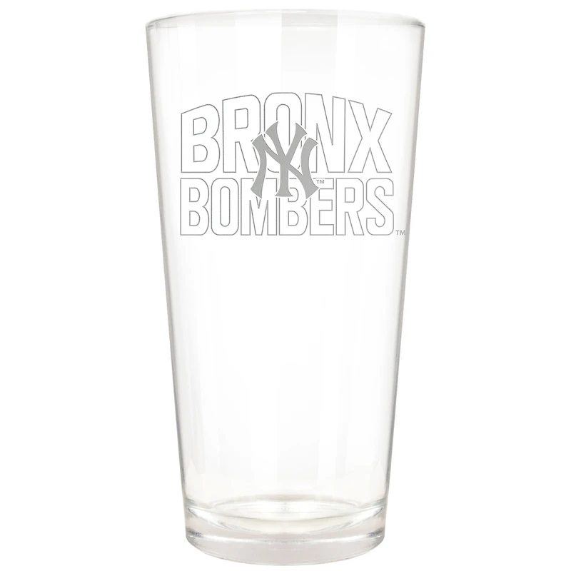 New York Yankees Etched 16oz. Rally Cry Pint Glass