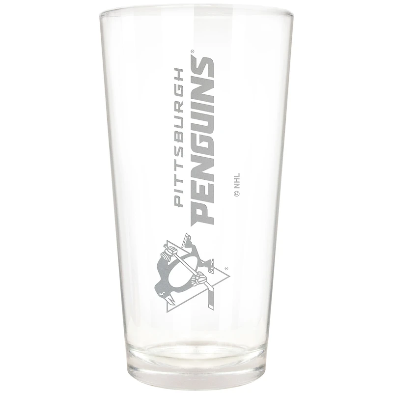Pittsburgh Penguins Etched 16oz. Vertical Rally Cry Pint Glass