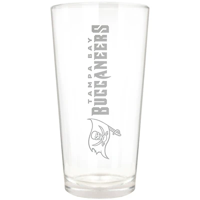 Tampa Bay Buccaneers Etched 16oz. Vertical Rally Cry Pint Glass