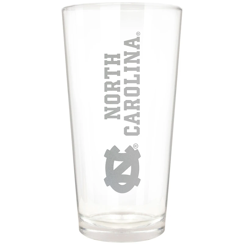 North Carolina Tar Heels Etched 16oz. Vertical Rally Cry Pint Glass