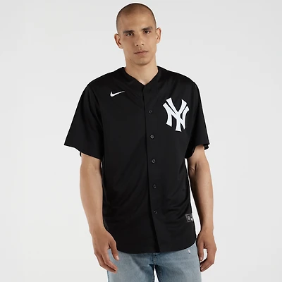 Men's Nike Aaron Judge Black New York Yankees  Replica Player Jersey