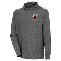 Men's Antigua Heather Black Chicago Bulls Saga Long Sleeve Hoodie T-Shirt
