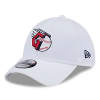 Men's New Era White Cleveland Guardians 39THIRTY Flex Hat