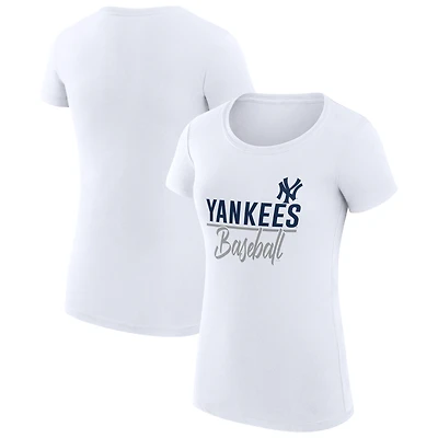 Women's G-III 4Her by Carl Banks White New York Yankees Super-Slim Fit Lightweight Team Graphic T-Shirt