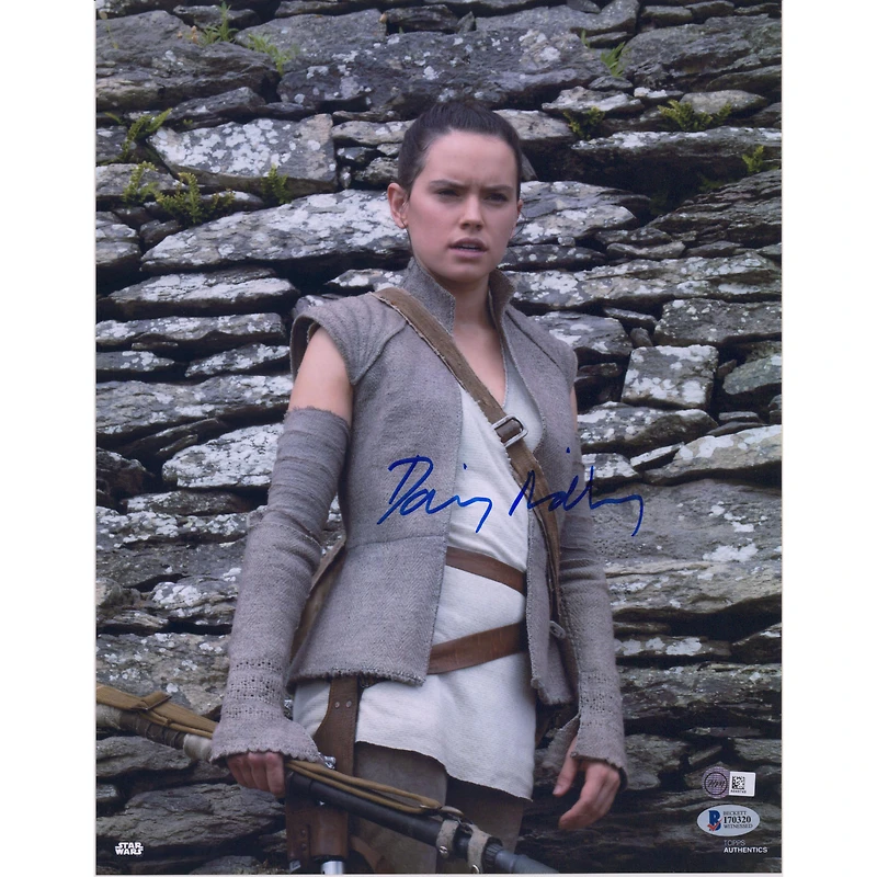 Daisy Ridley Star Wars: The Last Jedi Autographed 12" x 18" Photograph - BAS