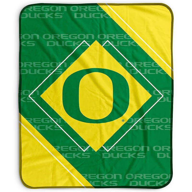 Pegasus Oregon Ducks 50" x 60" Diamond Logo Fleece Blanket