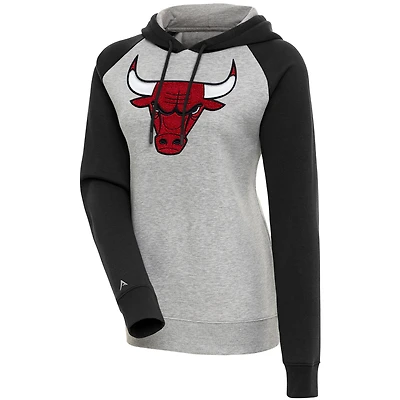 Women's Antigua  Heather Gray Chicago Bulls Victory Raglan Sleeve Pullover Hoodie