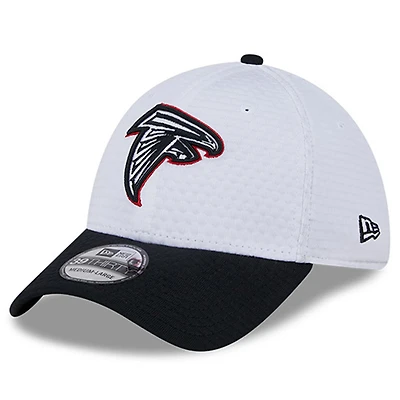 Men's New Era White/Black Atlanta Falcons 2024 NFL Training Camp 39THIRTY Flex Hat