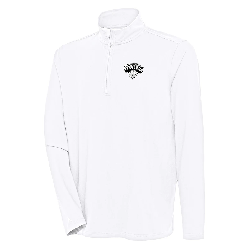 Men's Antigua White New York Knicks Hunk Quarter-Zip Top