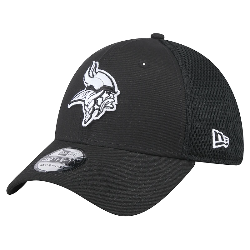 Men's New Era Black Minnesota Vikings Main Neo 39THIRTY Flex Hat