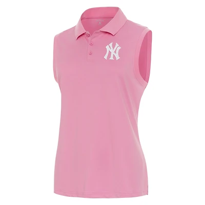 Women's Antigua  Coral New York Yankees Recap Sleeveless Polo