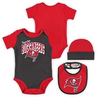 Newborn & Infant Tampa Bay Buccaneers Dynamic Duo Bodysuit, Bib & Knit Hat Set