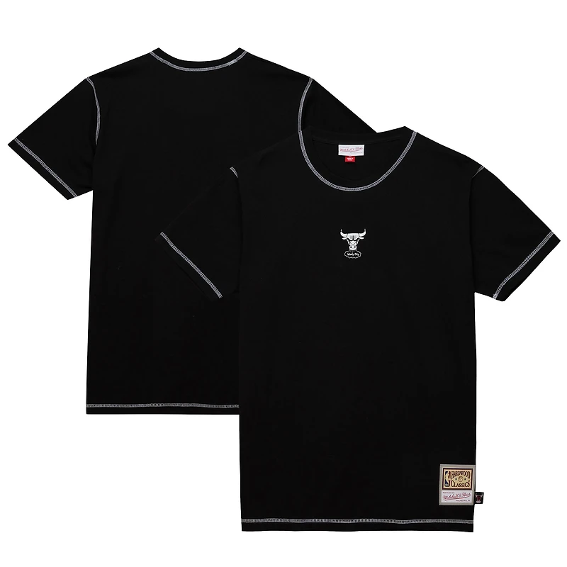 Men's Mitchell & Ness Black Chicago Bulls Hardwood Classics Contrast 2K Graphic T-Shirt