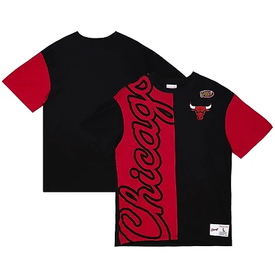 Men's Mitchell & Ness  Red/Black Chicago Bulls Play By Play 2.0 T-Shirt