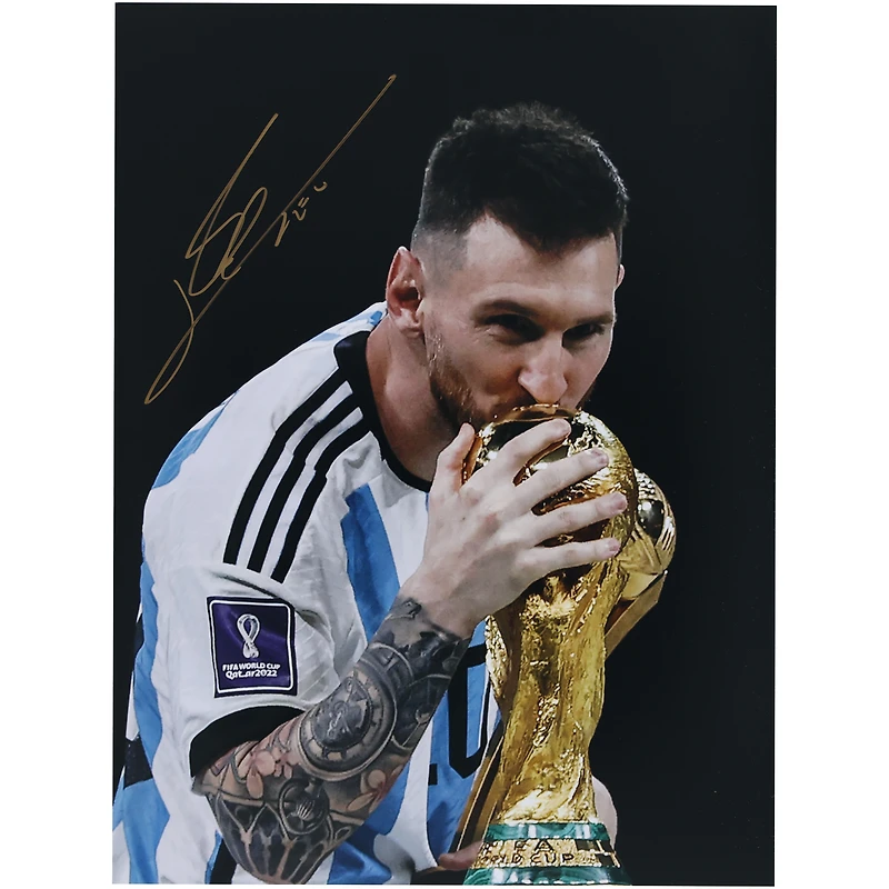 Lionel Messi Argentina National Team Autographed 12" x 16" 2022 FIFA World Cup Final Trophy Photograph - Signed in Gold