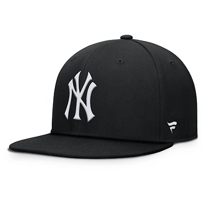 Men's Fanatics Black New York Yankees Walk-Off Bullpen Snapback Hat