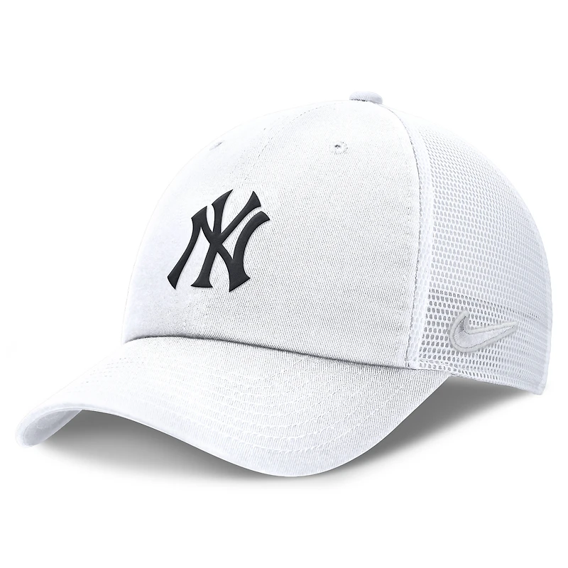 Women's Nike White/White New York Yankees Club Trucker Adjustable Hat
