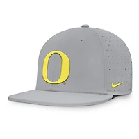 Men's Nike Gray Oregon Ducks Dugout True Dri-FIT Fitted Hat