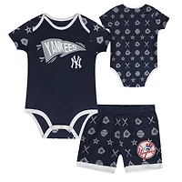 Infant  Navy New York Yankees On Deck 2-Piece Diaper Cover Set