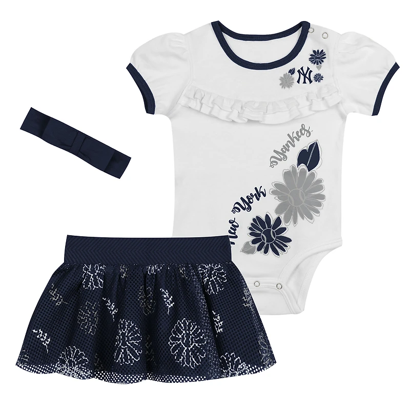 Infant  White New York Yankees Sweet Catcher 3-Piece Headband Skirt Set