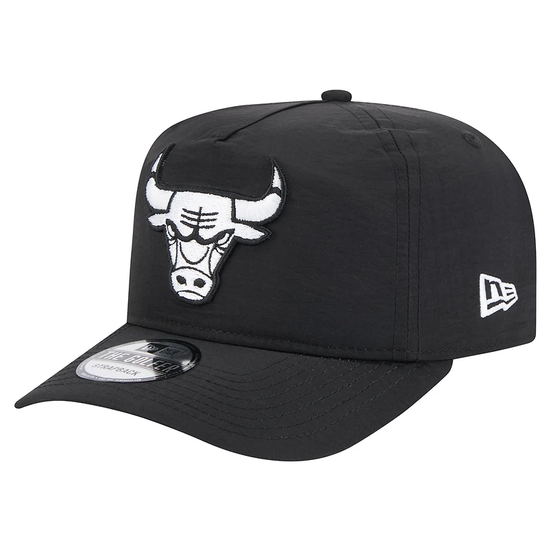 Men's New Era Black Chicago Bulls Injection Everyday Golfer Adjustable Hat