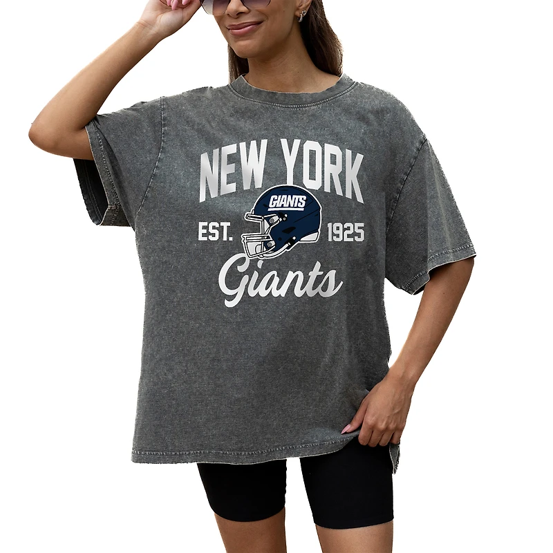 Women's Gameday Couture Grey New York Giants Throwback Oversized Snow Wash T-Shirt