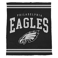 Pegasus  Philadelphia Eagles 50" x 60" Midnight Logo Cozy Knit Blanket
