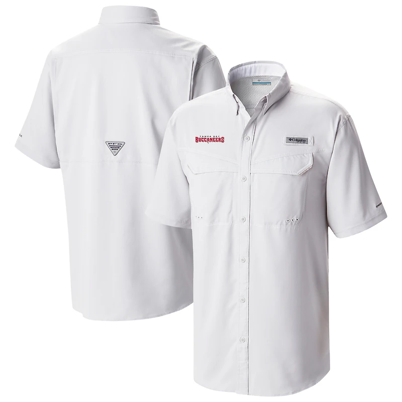 Men's Columbia White Tampa Bay Buccaneers Low Drag Offshore Omni-Wick Button-Up Shirt