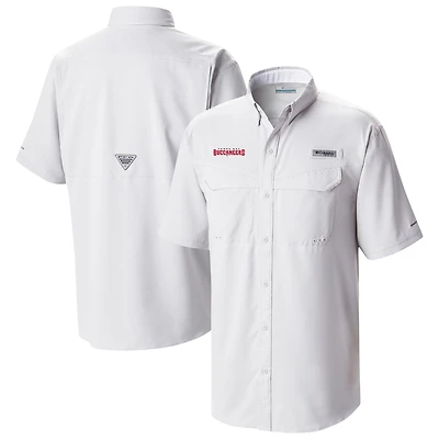 Men's Columbia White Tampa Bay Buccaneers Low Drag Offshore Omni-Wick Button-Up Shirt