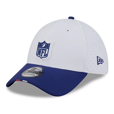 Men's New Era White/Navy 2025 NFL Training Camp 39THIRTY Flex Hat