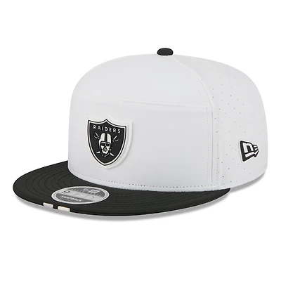 Men's New Era  White/Black Las Vegas Raiders 2025 NFL Training Camp Split Panel 9FIFTY Snapback Hat
