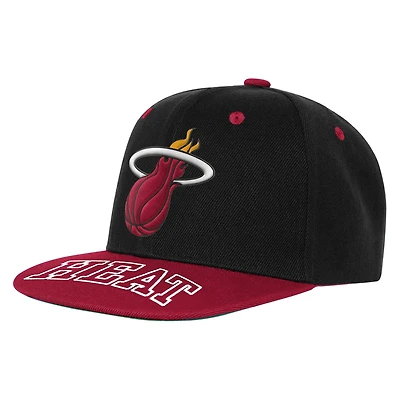 Youth Outerstuff  Black/Red Miami Heat Two-Tone Snapback Hat