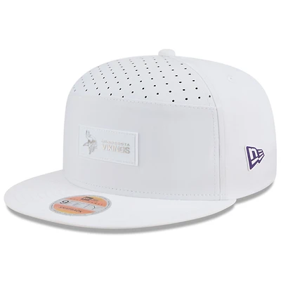 Men's New Era Minnesota Vikings 2025 Sideline Split Panel 9FIFTY Snapback Hat