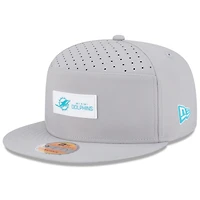 Men's New Era Gray Miami Dolphins 2025 Sideline  Split Panel 9FIFTY Snapback Hat