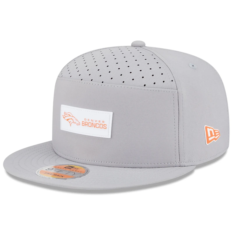 Men's New Era Gray Denver Broncos 2025 Sideline  Split Panel 9FIFTY Snapback Hat