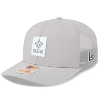 Men's New Era Gray New Orleans Saints 2025 Sideline  9SEVENTY Adjustable Trucker Hat