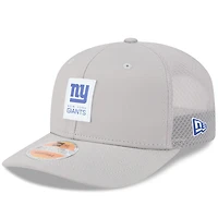 Men's New Era Gray New York Giants 2025 Sideline  9SEVENTY Adjustable Trucker Hat