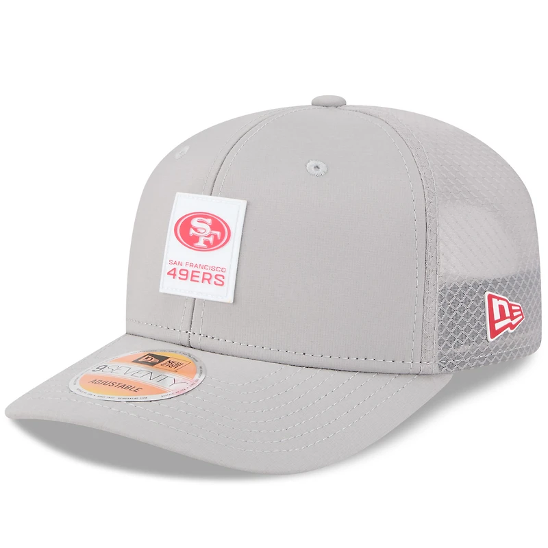 Men's New Era Gray San Francisco 49ers 2025 Sideline  9SEVENTY Adjustable Trucker Hat