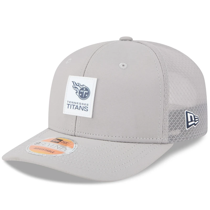 Men's New Era Gray Tennessee Titans 2025 Sideline  9SEVENTY Adjustable Trucker Hat