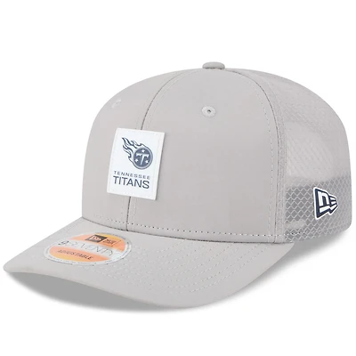 Men's New Era Gray Tennessee Titans 2025 Sideline  9SEVENTY Adjustable Trucker Hat