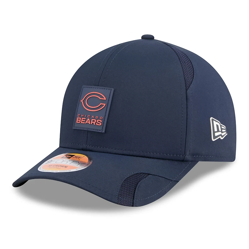 Men's New Era Navy Chicago Bears 2025 Sideline M-Crown 9FORTY Adjustable Hat