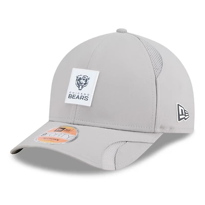 Men's New Era Gray Chicago Bears 2025 Sideline  M-Crown 9FORTY Adjustable Hat