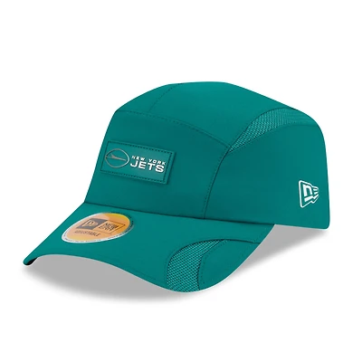 Men's New Era Green New York Jets 2025 Sideline  Runner Adjustable Hat