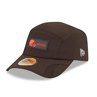 Men's New Era Brown Cleveland Browns 2025 Sideline  Runner Adjustable Hat