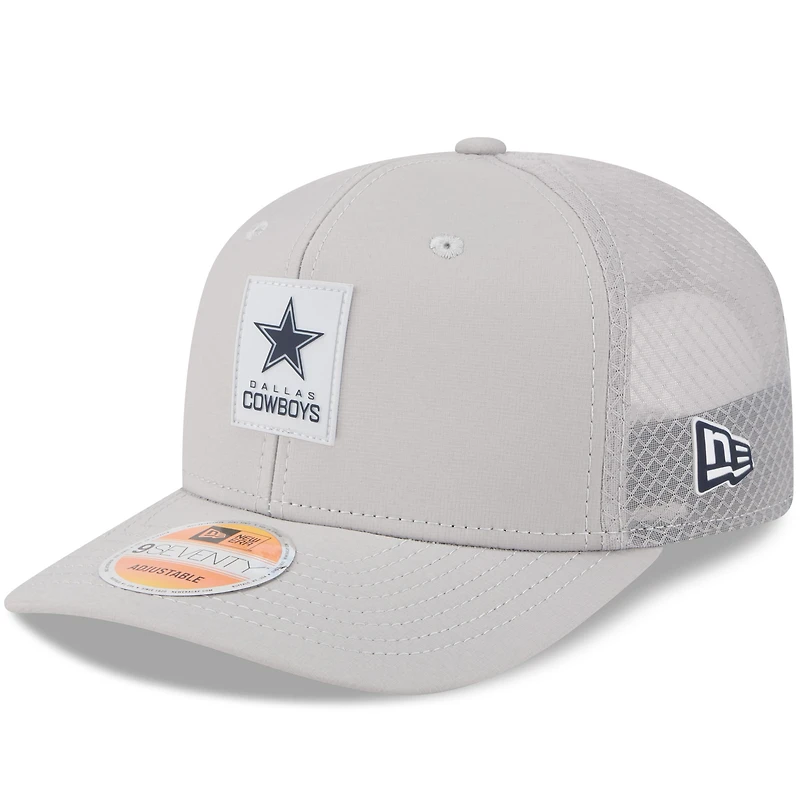 Men's New Era Gray Dallas Cowboys 2025 Sideline  9SEVENTY Trucker Adjustable Hat
