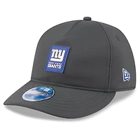 Men's New Era Charcoal New York Giants 2025 Sideline Cold Weather Retro Crown 59FIFTY Fitted Hat