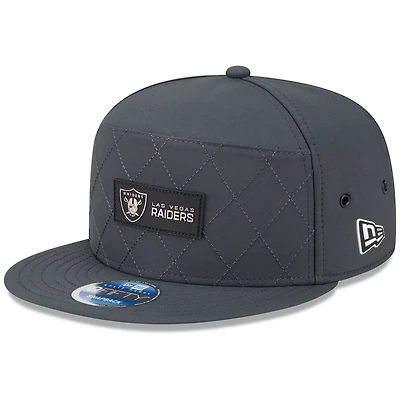 Men's New Era Charcoal Las Vegas Raiders 2025 Sideline Cold Weather Split Panel 9FIFTY Snapback Hat