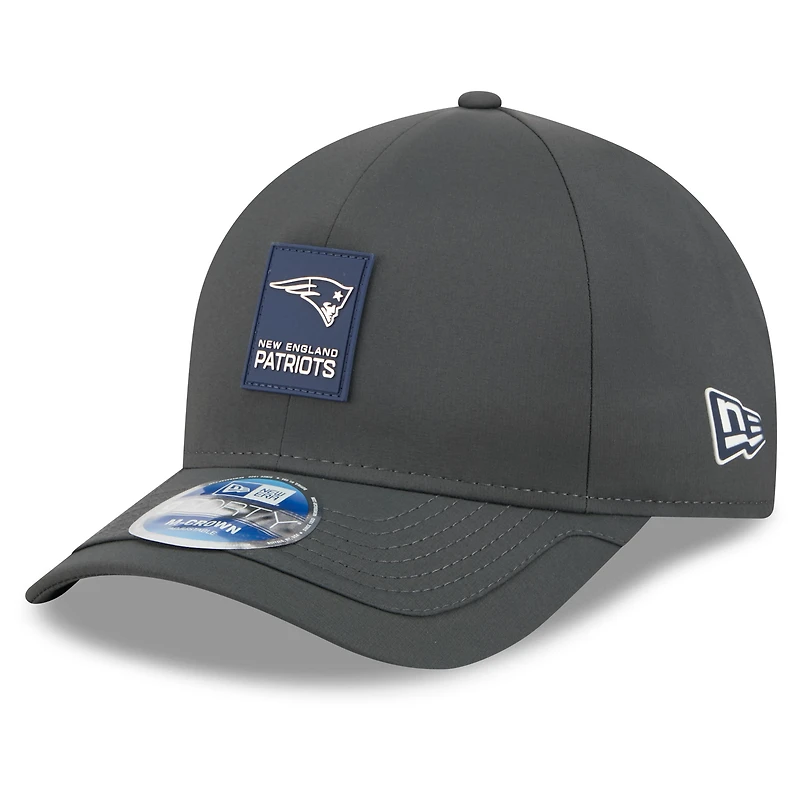 Men's New Era Charcoal New England Patriots 2025 Sideline Cold Weather 9FORTY M-Crown Adjustable Hat